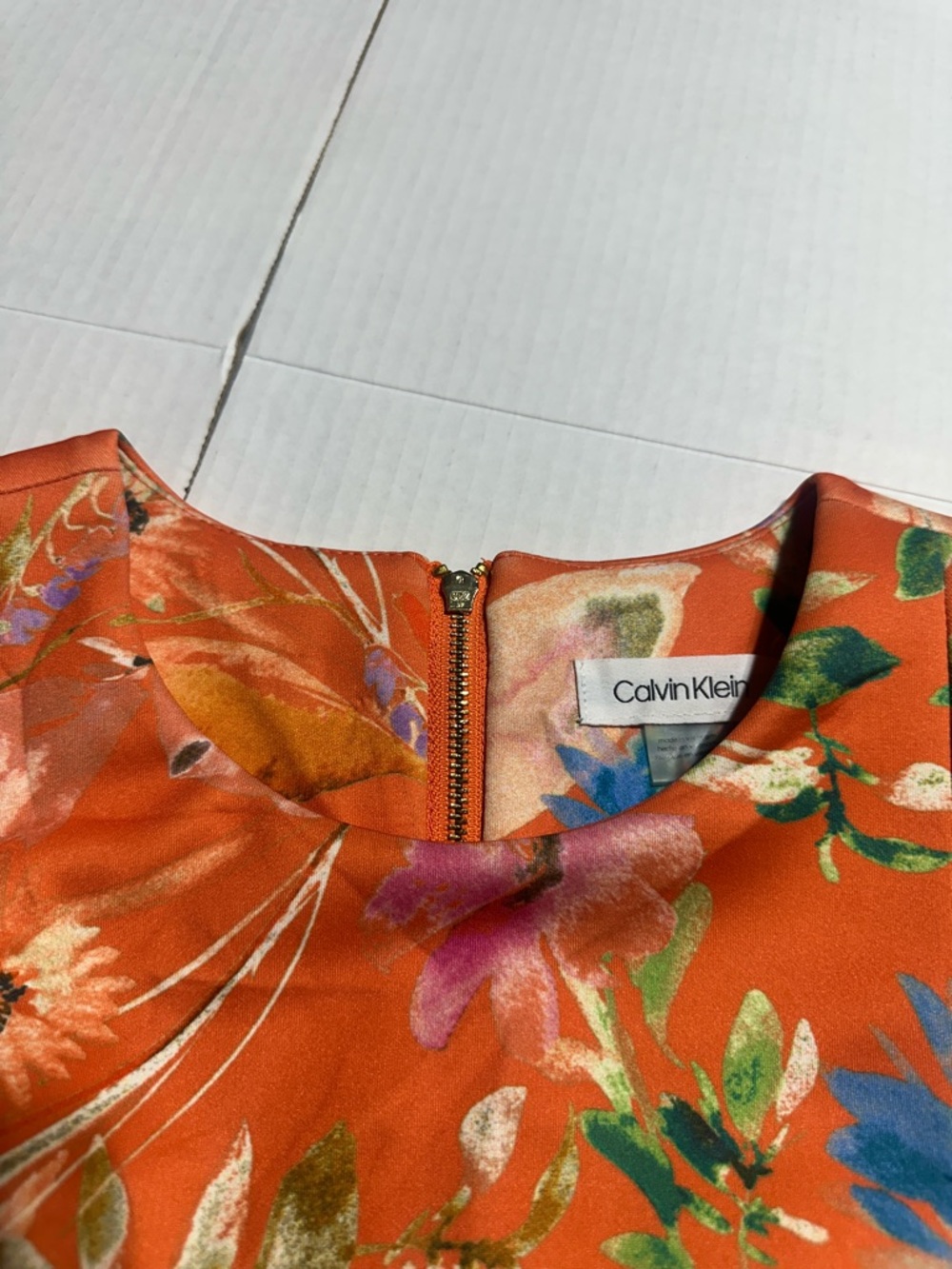 Calvin Klein Floral stretchy Orange Sheath Dress Vibrant Floral Print zipper sz4 - Picture 8 of 10